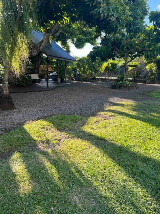 Heitiare Lodge Paea エクステリア 写真